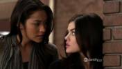 Pretty Little Liars Aria & Emily 